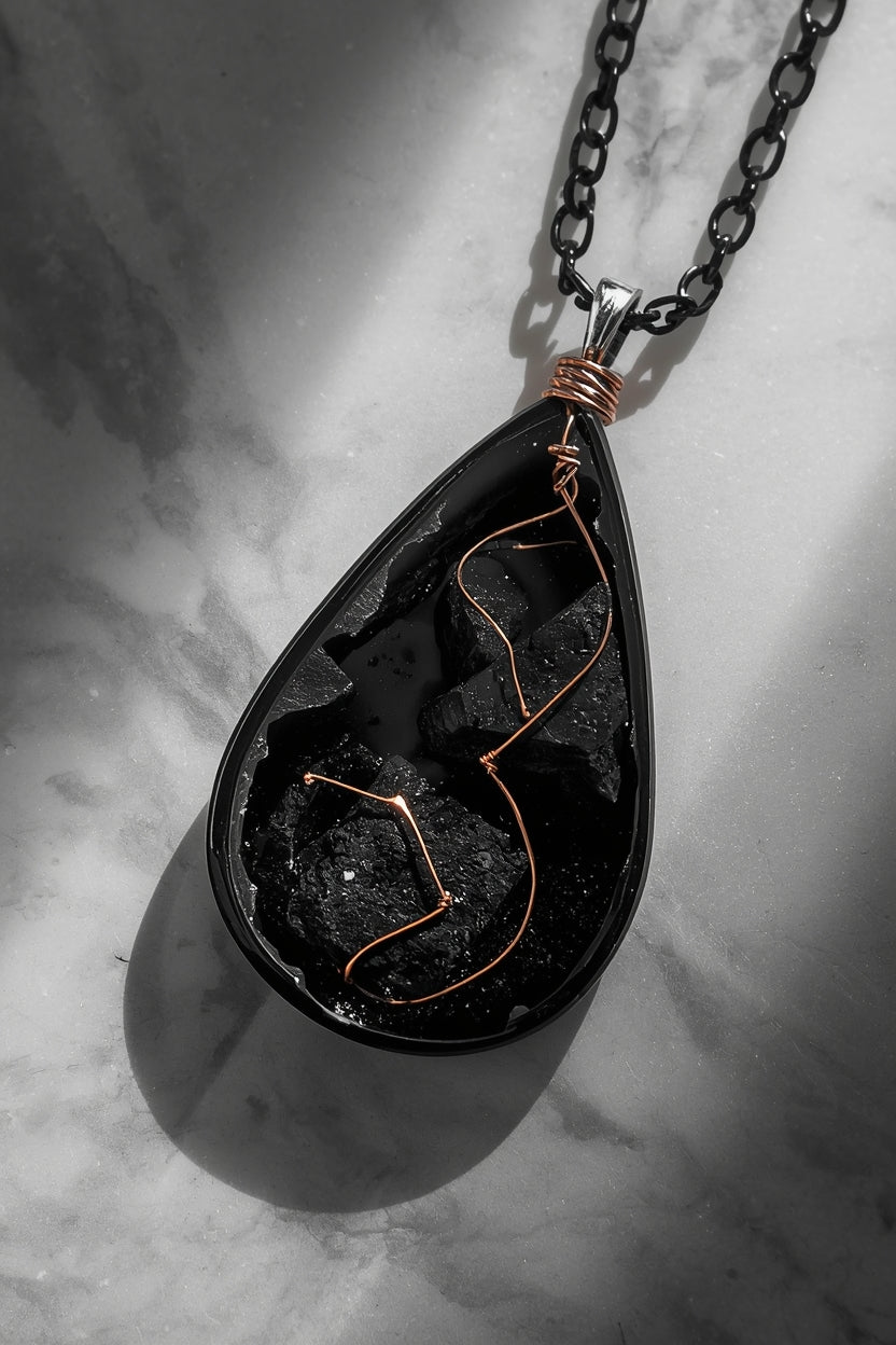 Pendentif Sceau de Saturne – Protection Maximale Aura | Mur Invisible Karmique – Plomb Saturne, Tourmaline Noire & Sel Noir